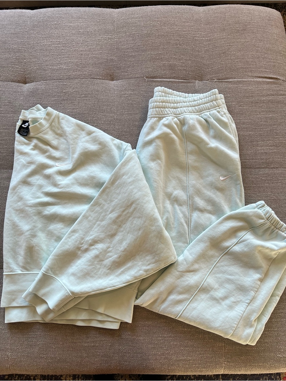 Nike Matching Fleece Sweatshirt Jogger Set Mint Green Pink Swoosh